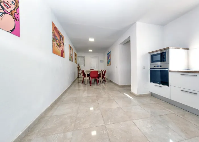 Flaminia - Jacuzzi And Foosball - Just 400m From The By Lanzarote Вилла