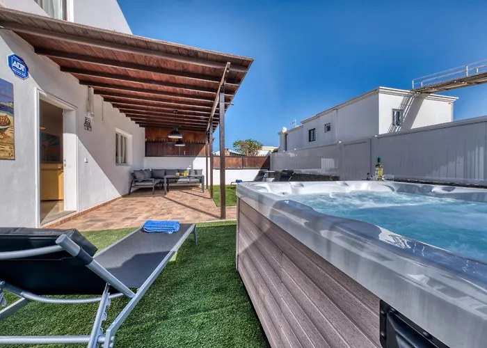 Flaminia - Jacuzzi And Foosball - Just 400m From The By Lanzarote Вилла *